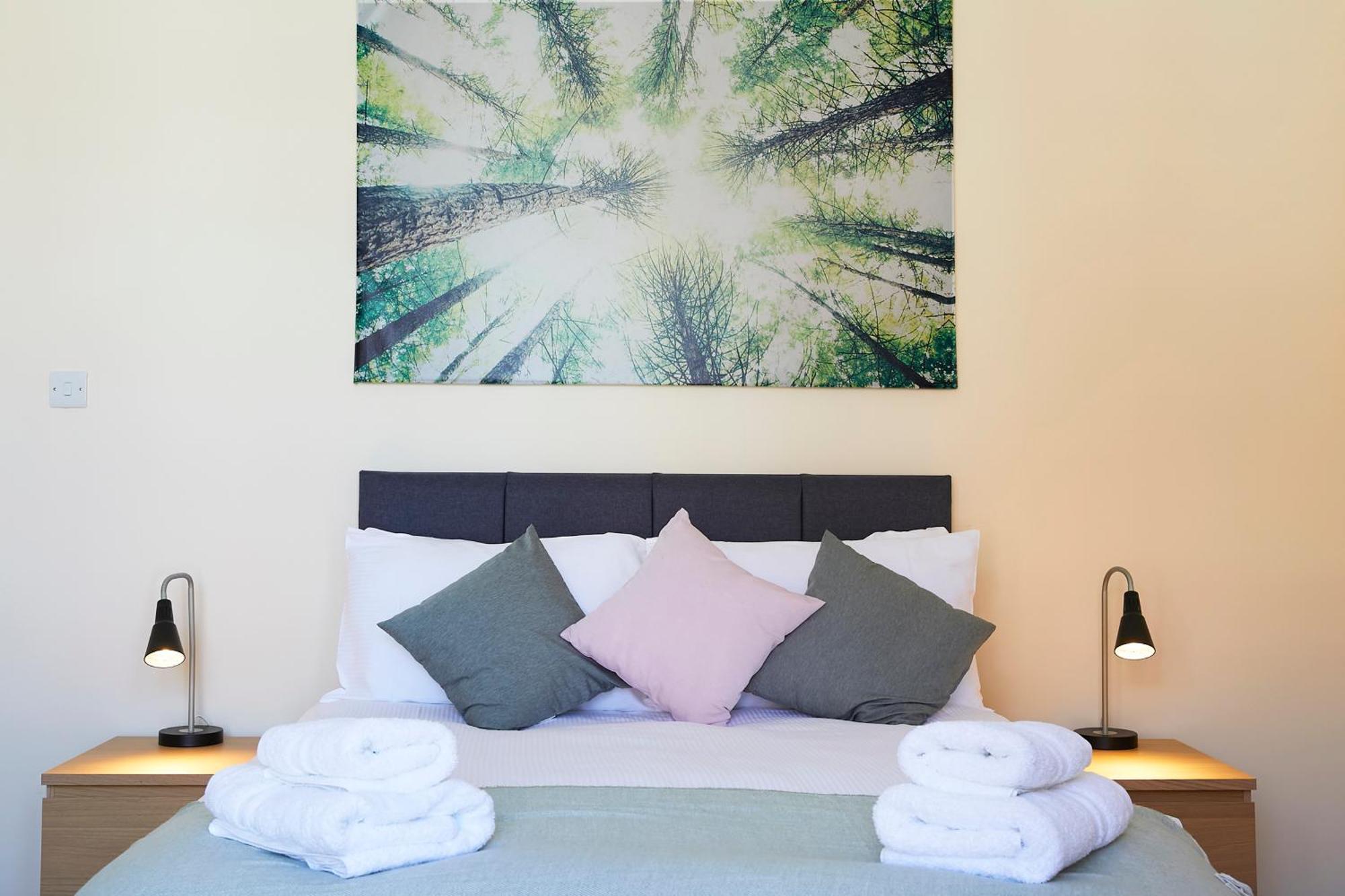 25 Newborough By Stay In Скарбъро Екстериор снимка